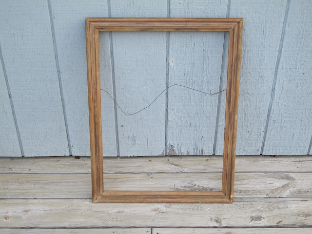 Large wooden frame available for rent from www.momentarilyyours.com, $4.
