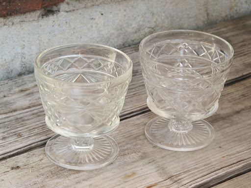 Argyle-patterned sherbets available for rent from www.momentarilyyours.com, $1 each.