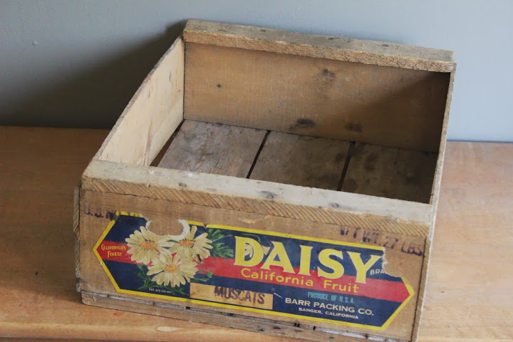 Daisy fruit crate available for rent from www.momentarilyyours.com, $4.