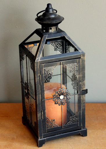 Bronze lantern available for rent from www.momentarilyyours.com