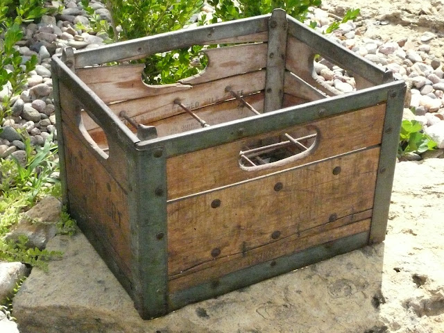 Liberty Cry milk crate available for rent from www.momentarilyyours.com, $4.
