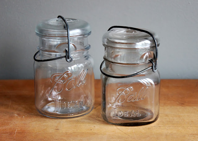 Pint-sized mason jars with wire closure available for rent from www.momentarilyyours.com, $0.75 each.