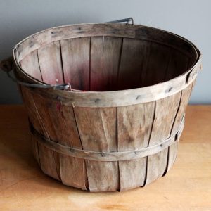 Small Bushel Basket with Handle